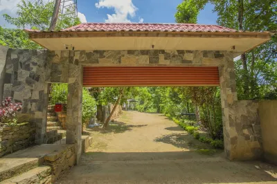 The Hilltop Eco Homestay Hotels in Medadumbara