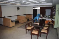 The Elegant Hotel - 2-Star