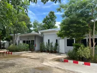 RungRuang Resort 3 فنادق في بان فاي
