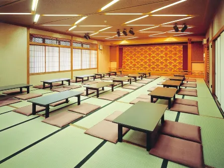 Kirakuya-Inn Отели в г. Корияма