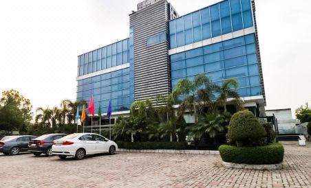 La Silver Leaf Hotel