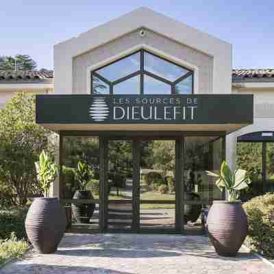 Domaine Les Sources de Dieulefit Hotel Exterior