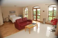 Leitrim Marina Hotel Các khách sạn ở 