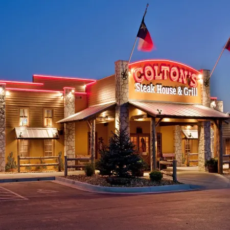 Holiday Inn Express & Suites SEDALIA by IHG