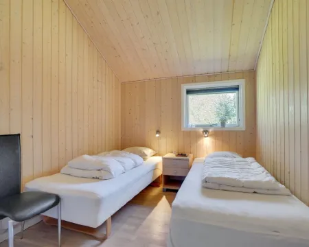 "Jussi" - 3.5km from the Sea Hotels in Brovst