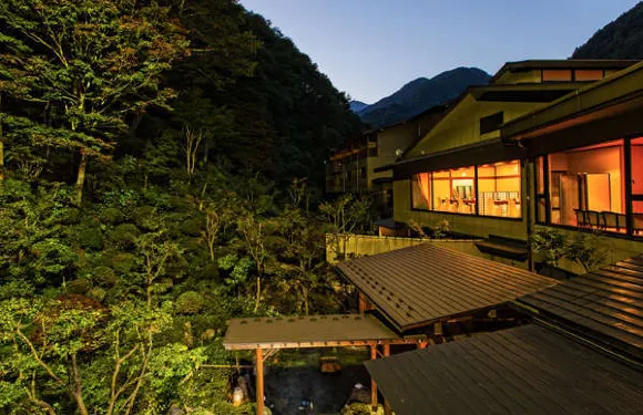 早太郎温泉 山野草之宿 二人靜