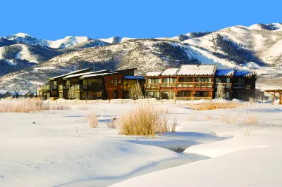 Newpark Resort Hotel a Summit Park