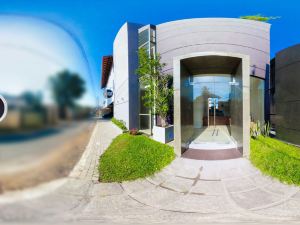 Hive 68 - Hotel and Resorts (Negombo)