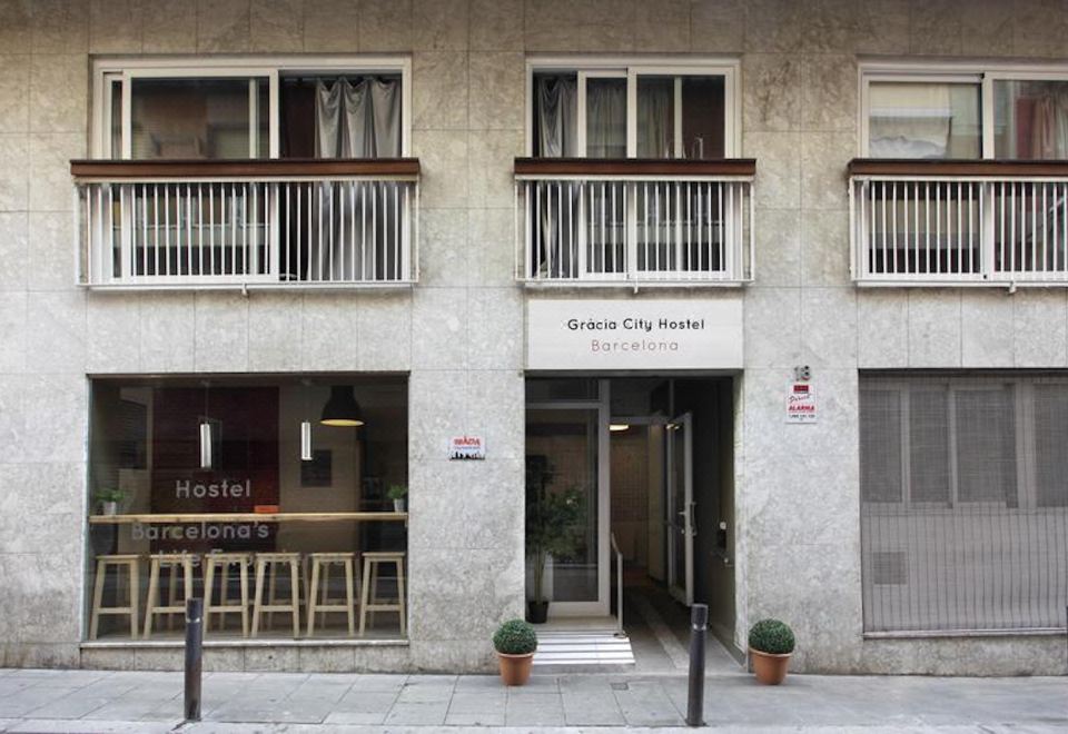 그라시아 시티 호스텔의 아늑하고 현대적인 공용 공간