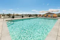 DoubleTree by Hilton Tucson Downtown Convention Center - Pools