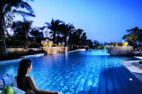 The Ritz-Carlton Jakarta, Mega Kuningan - Luxury