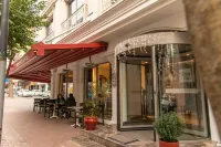 Hotel le Mirage Hotels near White Hill