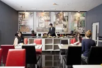 Two Hotel Buenos Aires - breakfast