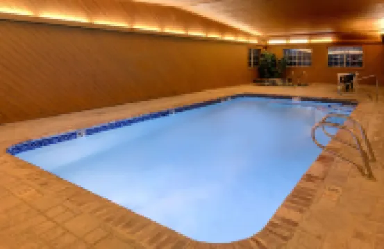 卡羅爾東速8酒店 卡羅爾酒店