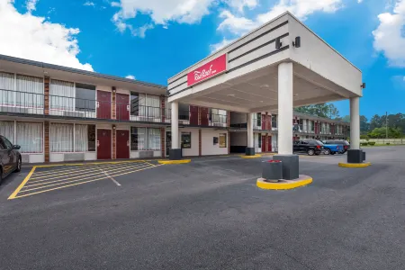 Red Roof Inn Columbia, SC Airport Отели в г. Спрингдейл
