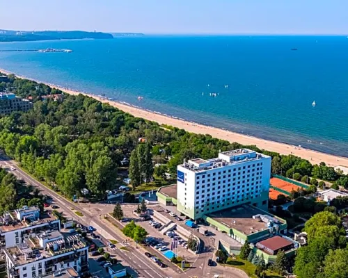 Novotel Gdansk Marina Hotels near ساحة إيرجو