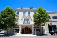 27 North Hand Fan Museum of Healdsburg 주변 호텔