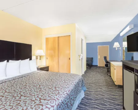 Days Inn & Suites by Wyndham Peachtree Corners/Norcross ノークロスのホテル