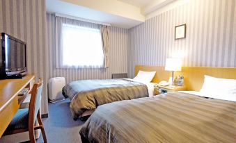 Hotel Route-Inn Sapporo Shiroishi - Housity