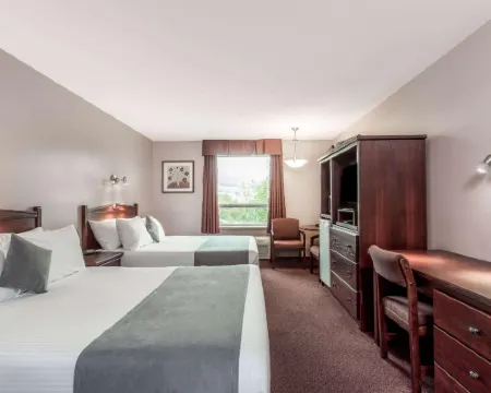 Super 8 by Wyndham Lake Country/Winfield Area Hotels in Central Okanagan