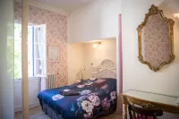 La Roseraie Hotels in Avene