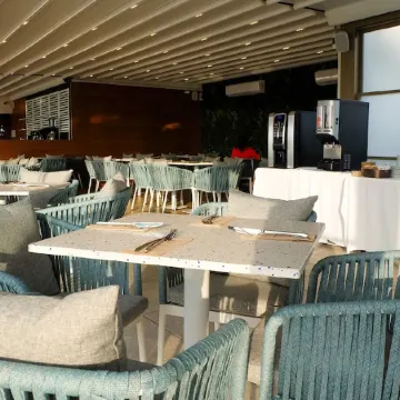 Grands Suites Hotel Residences and Spa Отели рядом с достопримечательностью «Аудиовизуальное шоу Мальта-Экспириенс»