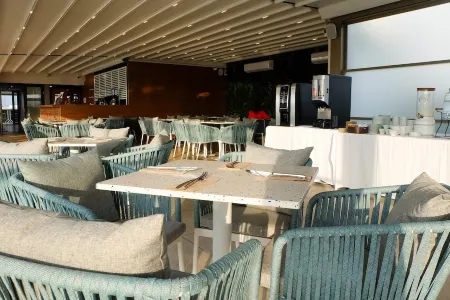 Grands Suites Hotel Residences and Spa Отели в г. Ta' Xbiex