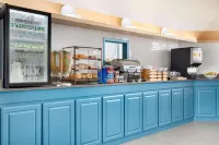 Country Inn & Suites by Radisson, Fort Worth West l-30 NAS JRB - sarapan