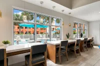 Holiday Inn Express & Suites THE VILLAGES by IHG - Pet friendly