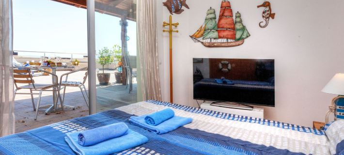 Fane de Baix I Hotels in Llanca