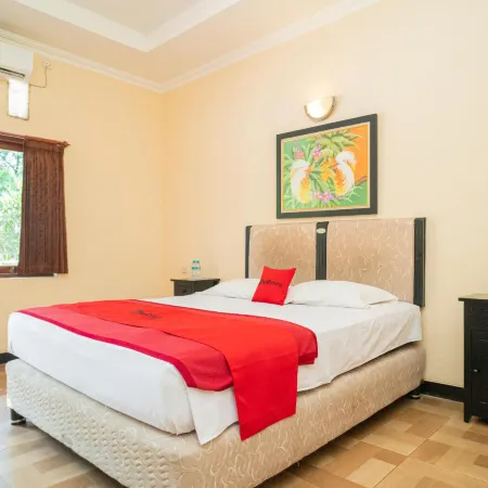 RedDoorz @ Panglima Sudirman Madiun Отели в г. Мадиун