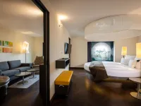 ARCOTEL Onyx Hamburg Hotels near Schmidt Tivoli