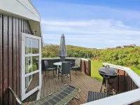 "Larisa" - 250m from the Sea 索爾圖姆住宿飯店