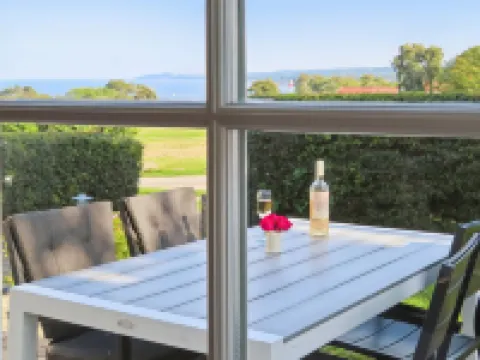 "Ayk" - 400m from the Sea