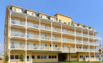 Gateway Hotel & Suites, Ascend Hotel Collection
