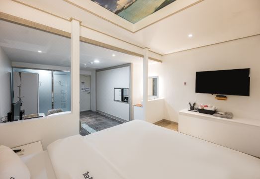 정읍 짝꿍 드라이브인 무인텔 외관