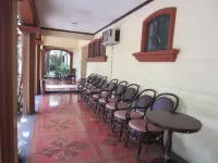 Regency Plaza Tourist Inn - Apartments