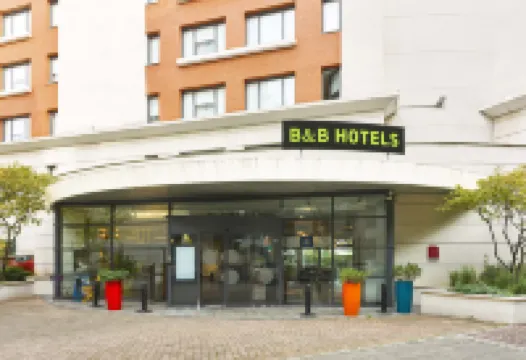 B&B HOME Rueil-Malmaison Gare Hotels in der Nähe von Gare De Suresnes-Mont-Valerien