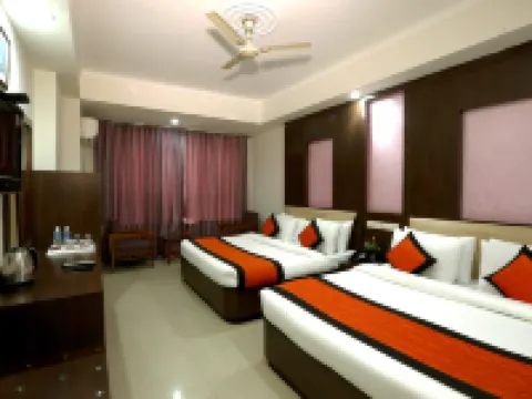 Evoke Lifestyle โรงแรมในกัตรัช