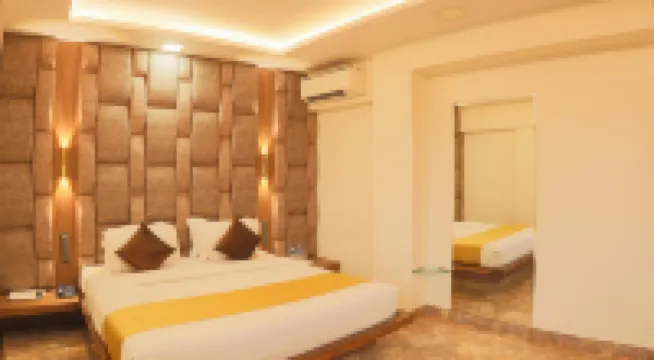 Hotel Surya Prakash Chembur Paras Dham Temple周辺のホテル