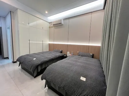 Xiaoleilei Apartment (Hudi Road) Отели в г. Дали