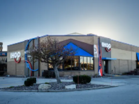 Holiday Inn BROOKFIELD - ​​MILWAUKEE by IHG Hotels in Brookfield