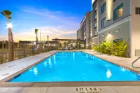 Hilton Garden Inn Harlingen Convention Center - Pools