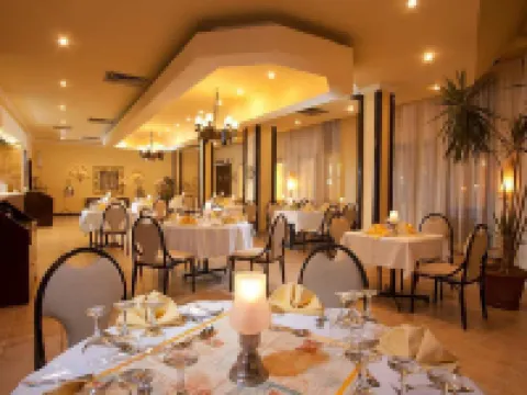 รีจินา รีสอร์ต แอนด์ อควา พาร์ค ฮูร์กาดา โรงแรมในฮูร์กาดา