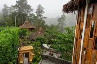 Tira Vilagna Suites & Spa Hotel dekat Indomaret Kintamani