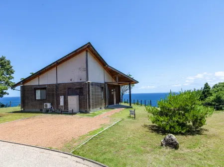 Heart Land Hills in Noto 31 Umi No Canadian House Отели рядом с достопримечательностью «Notojima Glass Art Museum»