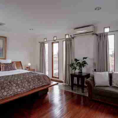 Pasteur Beautiful Luxurious House Rooms