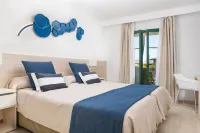 Botel Alcudiamar - Alojamiento Para Navegantes Hotels in Port d'Alcudia