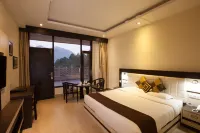 Sea Hawk Hill Resort - A Luxury Boutique Resort