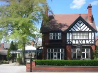 The Chester Court Hotel Hotels in Честер
